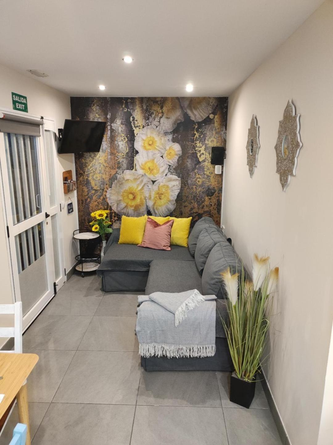 Center Flat Puerto Del Carmen Near The Beach Natural Elements Apartment 外观 照片